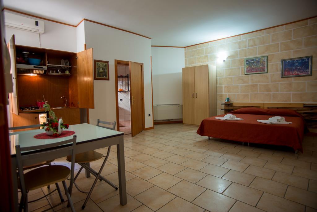 Hotel Residence Lupiae Lecce Buitenkant foto